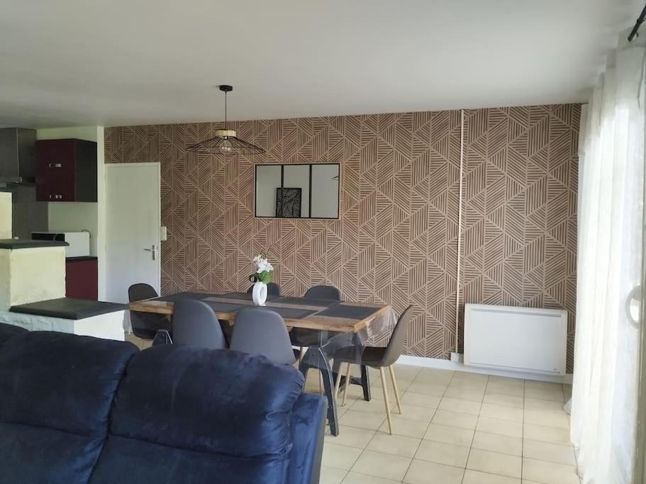 Gite Le Vieux Moulin Sansais Экстерьер фото