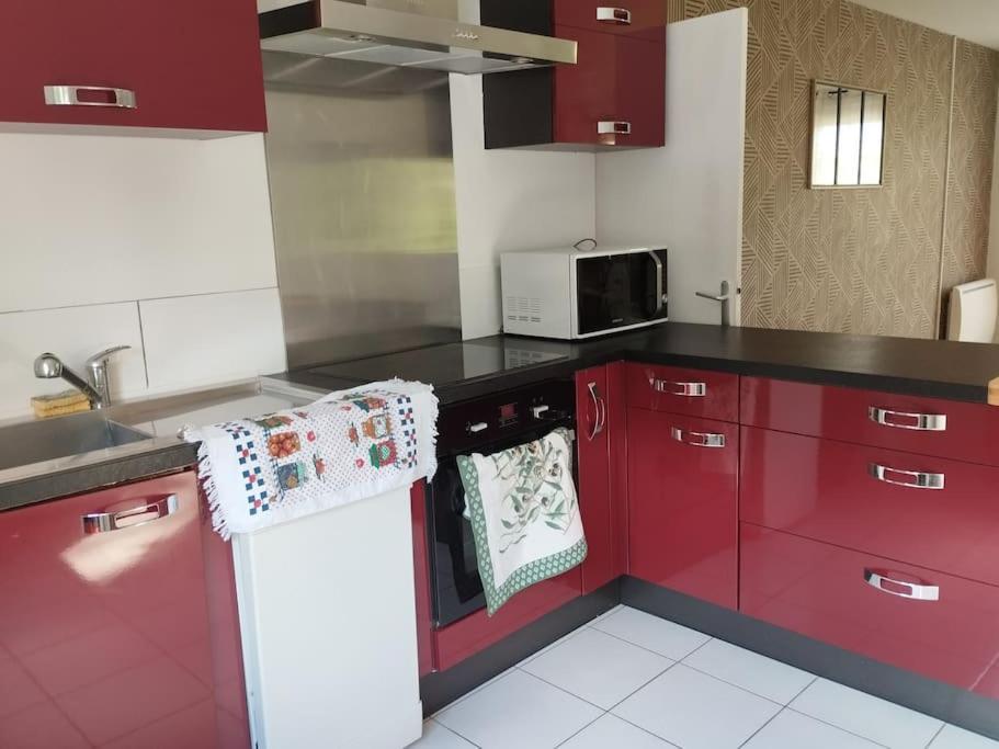 Gite Le Vieux Moulin Sansais Экстерьер фото