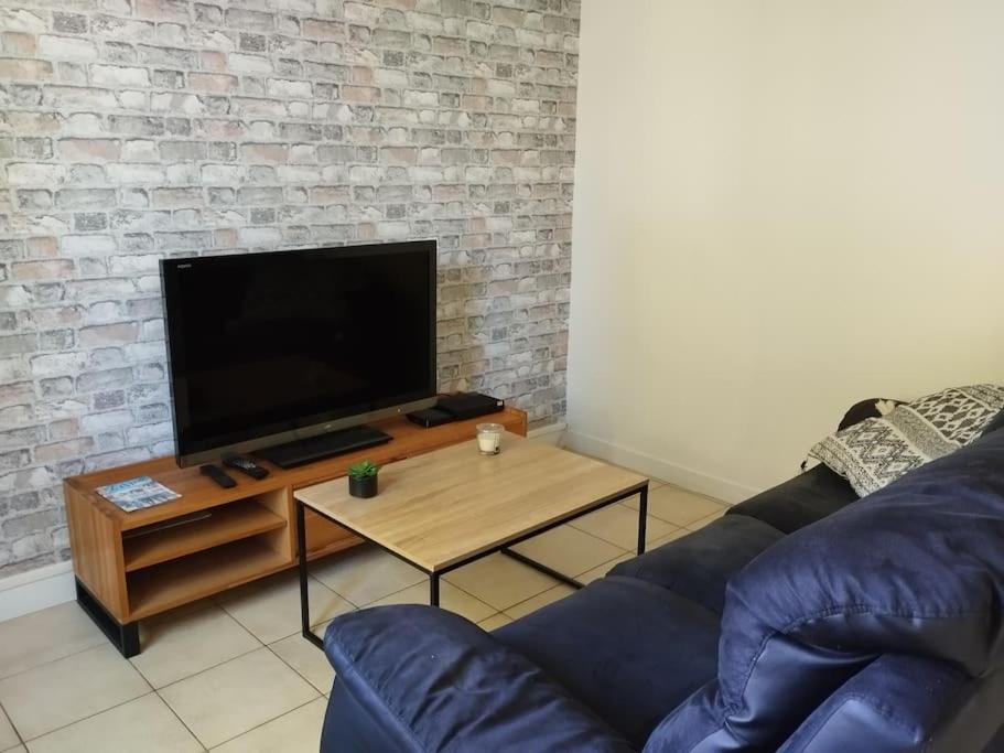 Gite Le Vieux Moulin Sansais Экстерьер фото